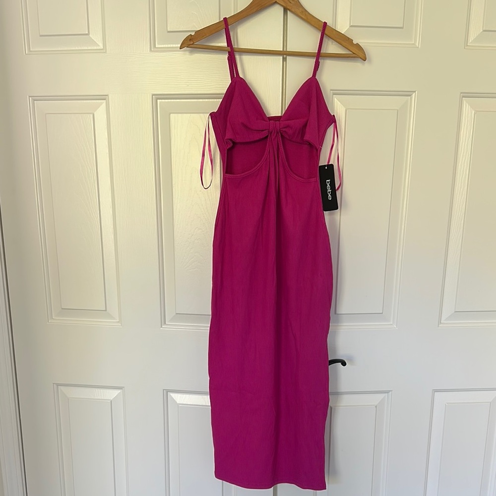nwt BEBE Elegant Fuschia cut out Midi Dress, size Medium